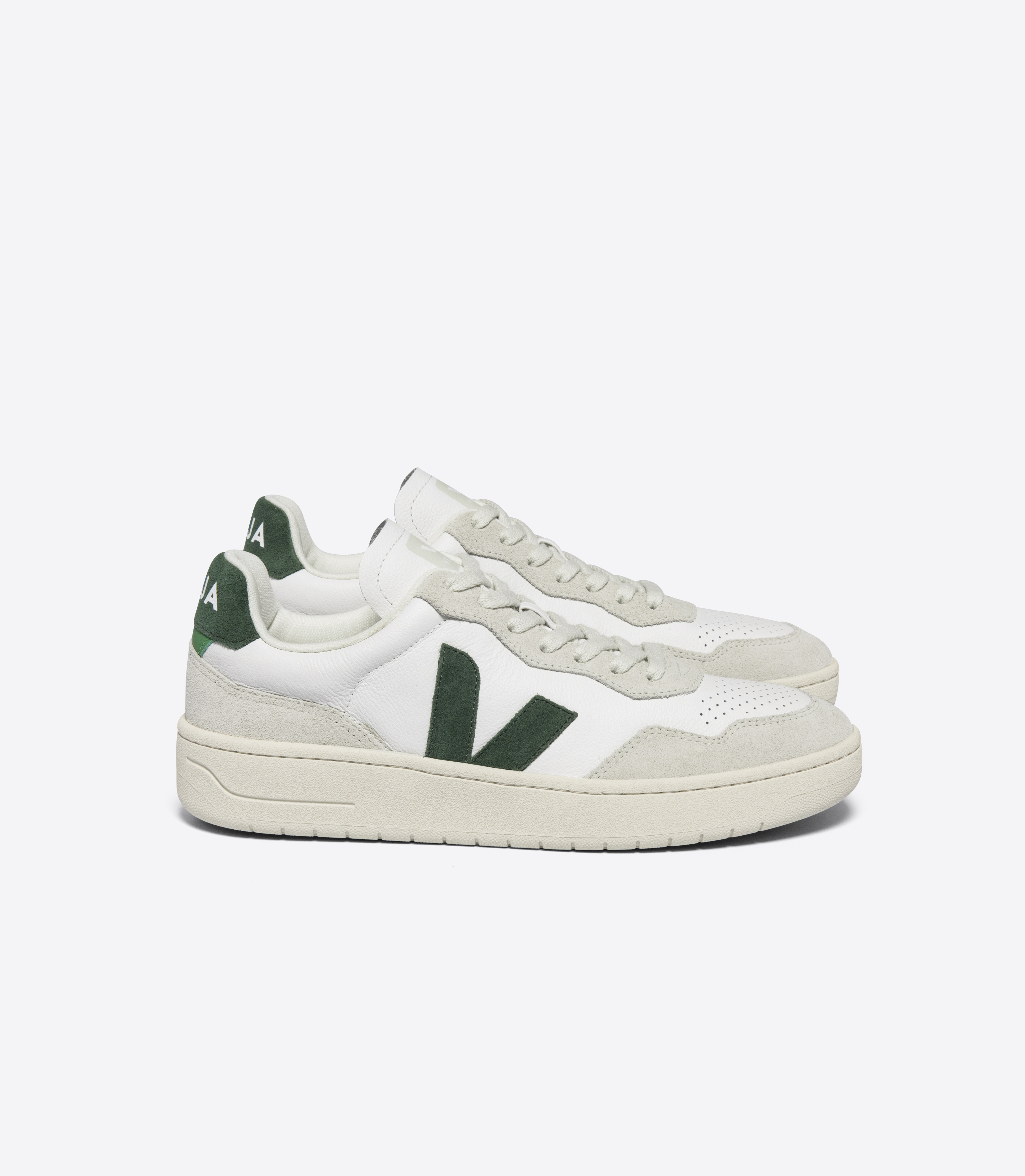 Veja Mens V-90 O-T Leather